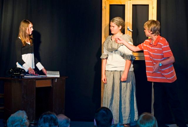 Kellertheater KIDS-Kartenhaus5